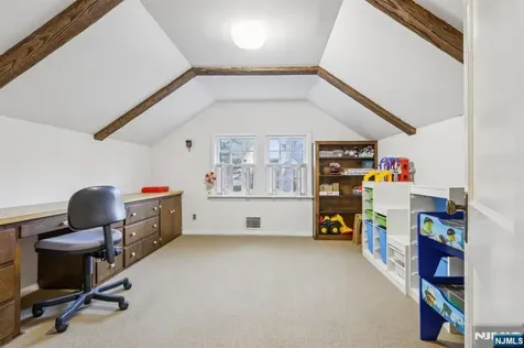 215 Beechwood Road Ridgewood NJ 07450