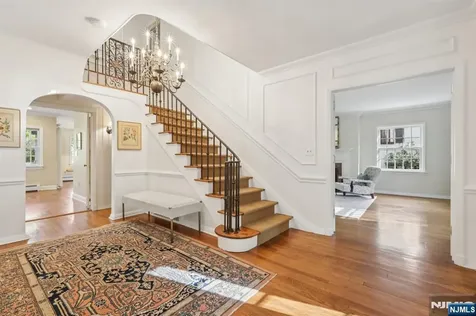 215 Beechwood Road Ridgewood NJ 07450