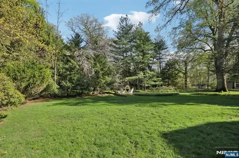 215 Beechwood Road Ridgewood NJ 07450