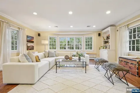 215 Beechwood Road Ridgewood NJ 07450