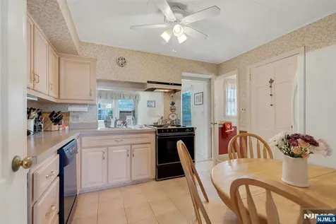 52 Elmwood Drive Elmwood Park NJ 07407