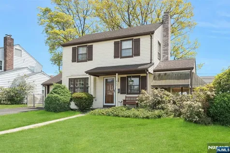 52 Elmwood Drive Elmwood Park NJ 07407