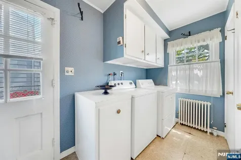 52 Elmwood Drive Elmwood Park NJ 07407