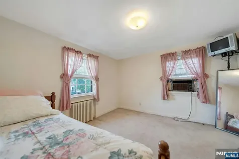 52 Elmwood Drive Elmwood Park NJ 07407