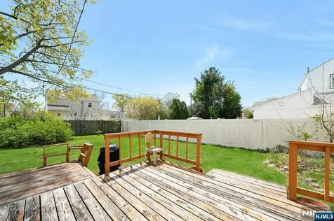 52 Elmwood Drive Elmwood Park NJ 07407