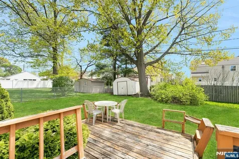 52 Elmwood Drive Elmwood Park NJ 07407