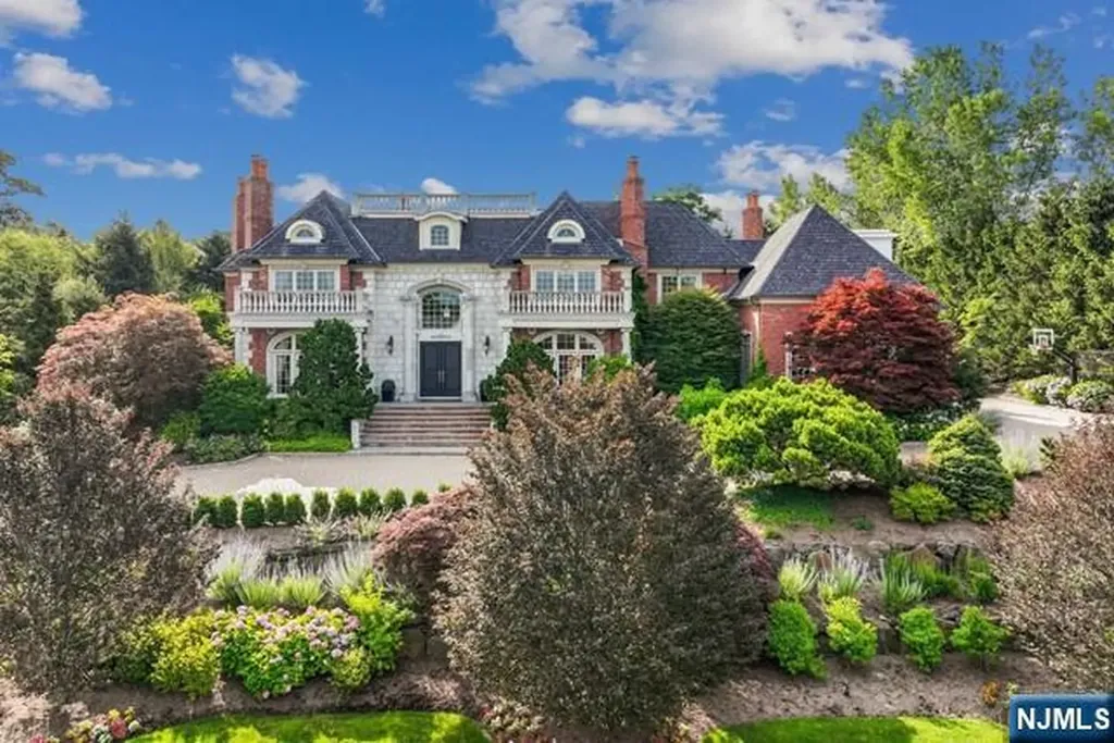 116 Truman Drive Cresskill NJ 07626
