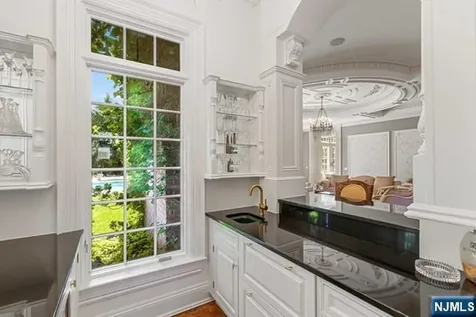 116 Truman Drive Cresskill NJ 07626