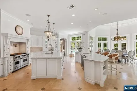 116 Truman Drive Cresskill NJ 07626