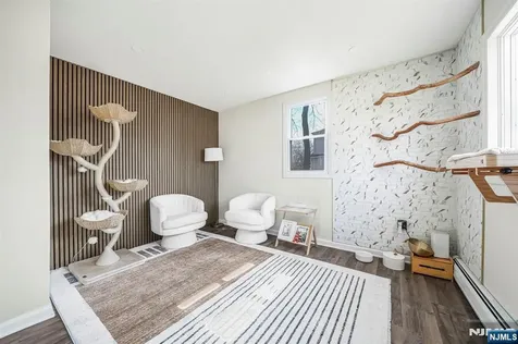 33 Cathy Avenue Hawthorne NJ 07506