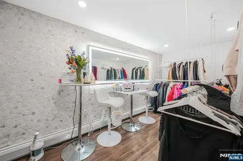 33 Cathy Avenue Hawthorne NJ 07506