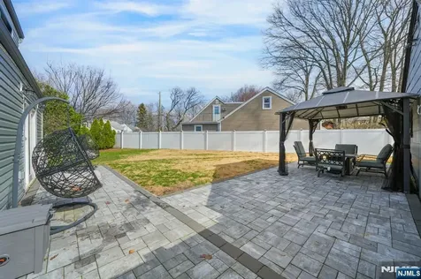 33 Cathy Avenue Hawthorne NJ 07506