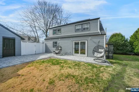 33 Cathy Avenue Hawthorne NJ 07506