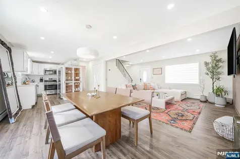 33 Cathy Avenue Hawthorne NJ 07506