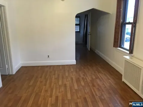 82 Westervelt Place Lodi NJ 07644