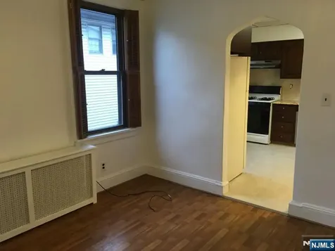 82 Westervelt Place Lodi NJ 07644