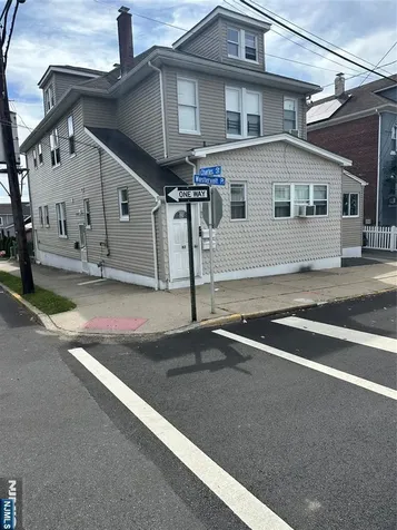 82 Westervelt Place Lodi NJ 07644
