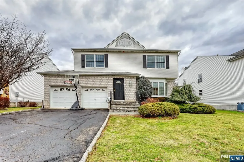 42 Nugent Drive Clifton NJ 07012