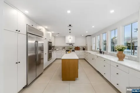 42 Nugent Drive Clifton NJ 07012