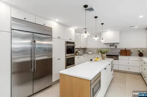 42 Nugent Drive Clifton NJ 07012