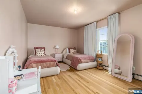 42 Nugent Drive Clifton NJ 07012