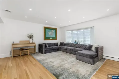 42 Nugent Drive Clifton NJ 07012