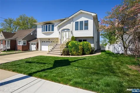147 11th Street Wood Ridge NJ 07075
