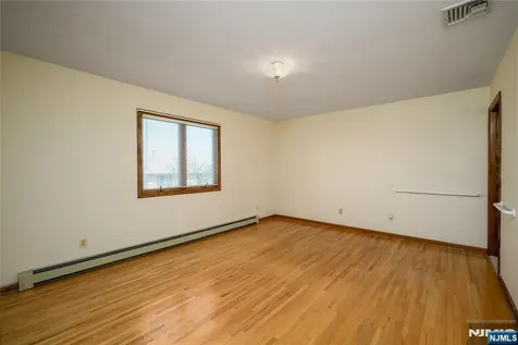147 11th Street Wood Ridge NJ 07075