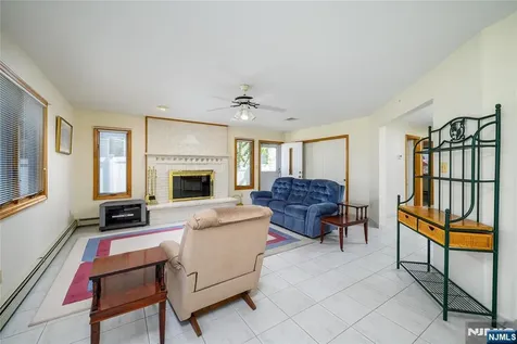 147 11th Street Wood Ridge NJ 07075