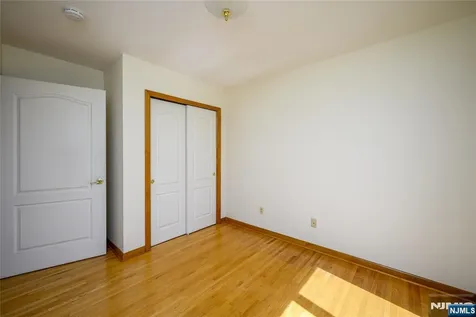 147 11th Street Wood Ridge NJ 07075