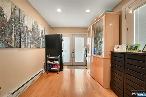 581 Northumberland Road Teaneck NJ 07666