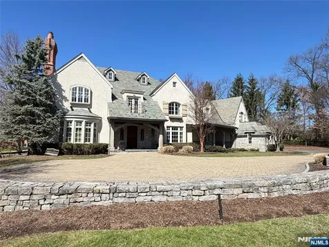 325 Wearimus Road Ho-Ho-Kus NJ 07423