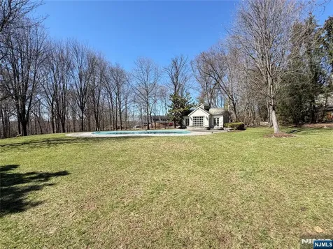 325 Wearimus Road Ho-ho-kus NJ 07423