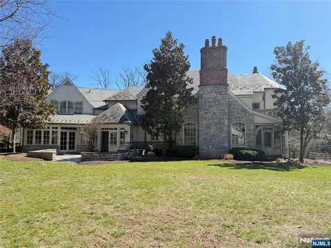 325 Wearimus Road Ho-ho-kus NJ 07423