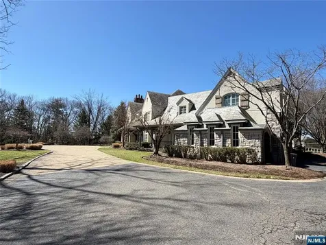 325 Wearimus Road Ho-ho-kus NJ 07423