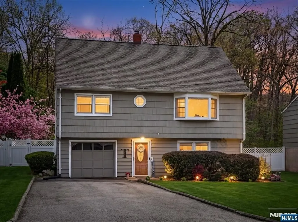 22 Wildwood Terrace Ringwood NJ 07456