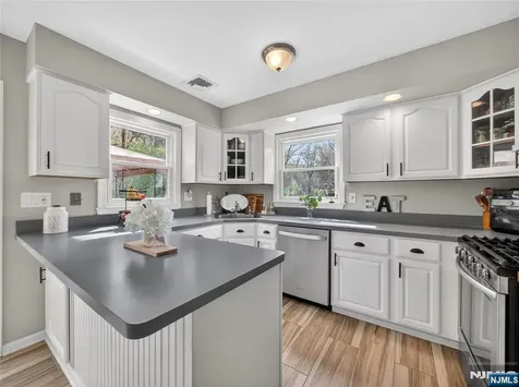 22 Wildwood Terrace Ringwood NJ 07456