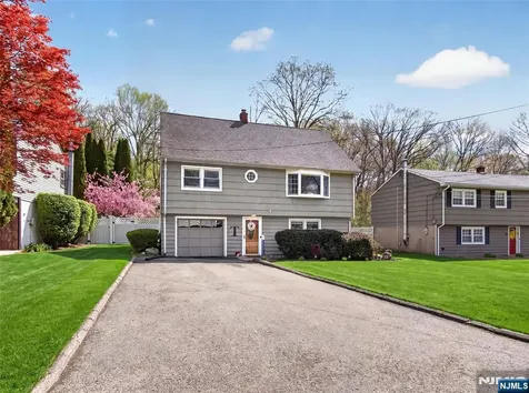 22 Wildwood Terrace Ringwood NJ 07456