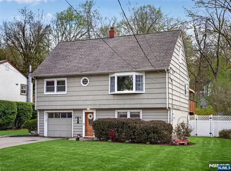 22 Wildwood Terrace Ringwood NJ 07456