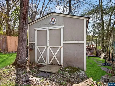 22 Wildwood Terrace Ringwood NJ 07456