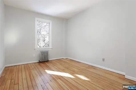 344 Market Street Perth Amboy NJ 08861