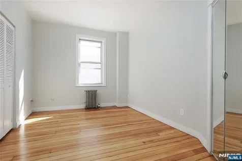 344 Market Street Perth Amboy NJ 08861