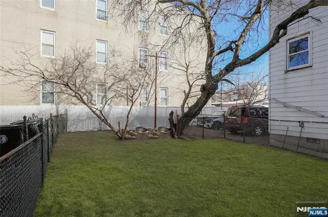 344 Market Street Perth Amboy NJ 08861