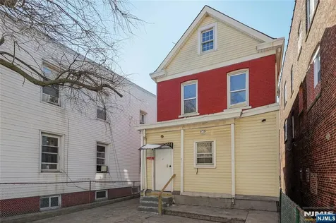 344 Market Street Perth Amboy NJ 08861
