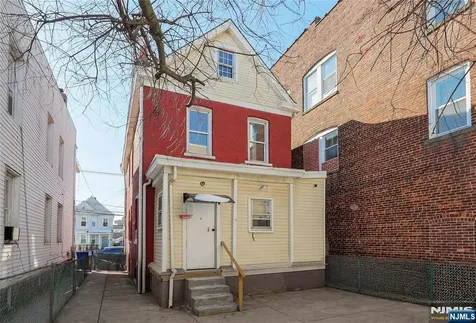 344 Market Street Perth Amboy NJ 08861