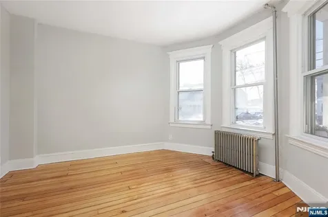 344 Market Street Perth Amboy NJ 08861