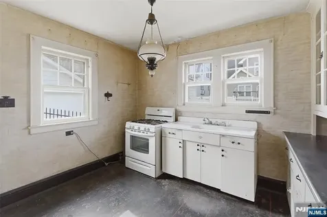 52 Nolton Street Belleville NJ 07109