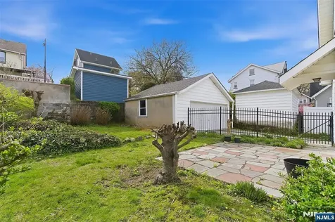 52 Nolton Street Belleville NJ 07109