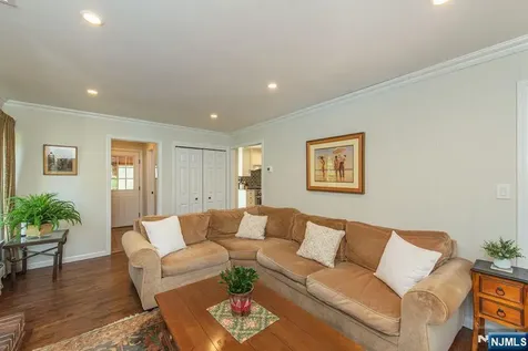 19 Bedford Road Mahwah NJ 07430