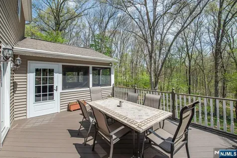 19 Bedford Road Mahwah NJ 07430